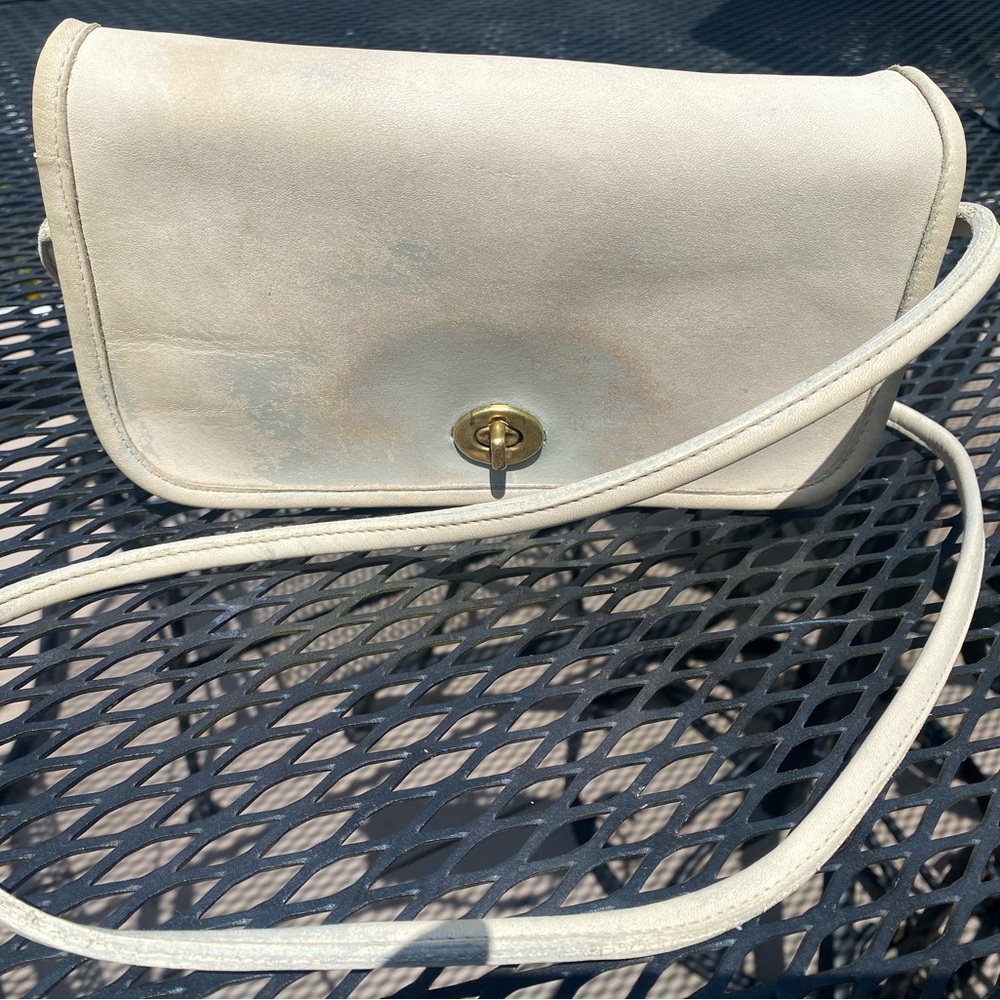 Vintage Coach Dinky Bag
